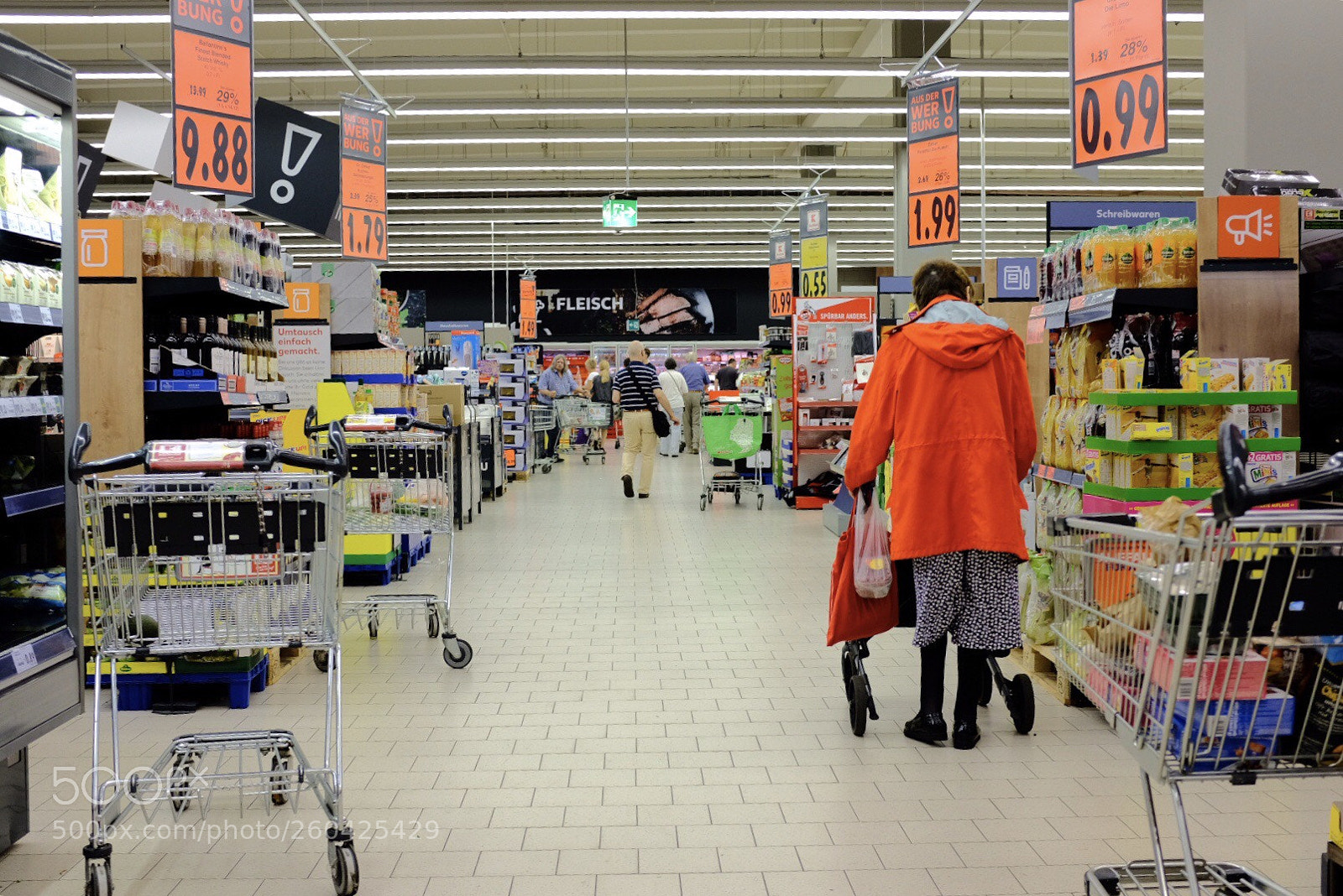 Fujifilm X100F sample photo. Kaufladen photography