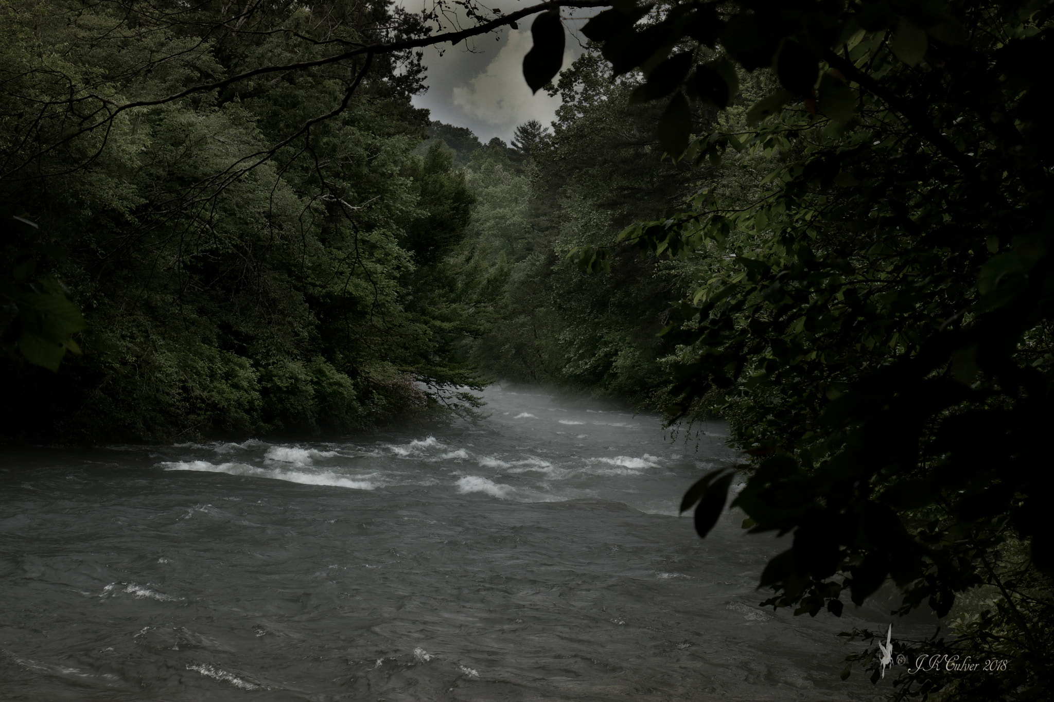 Canon EOS 77D (EOS 9000D / EOS 770D) sample photo. Smoke on the water photography