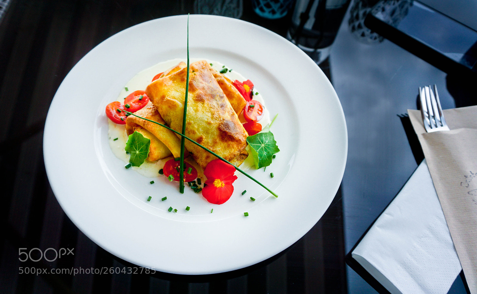 Sony a6000 sample photo. Pancakes with spinach photography