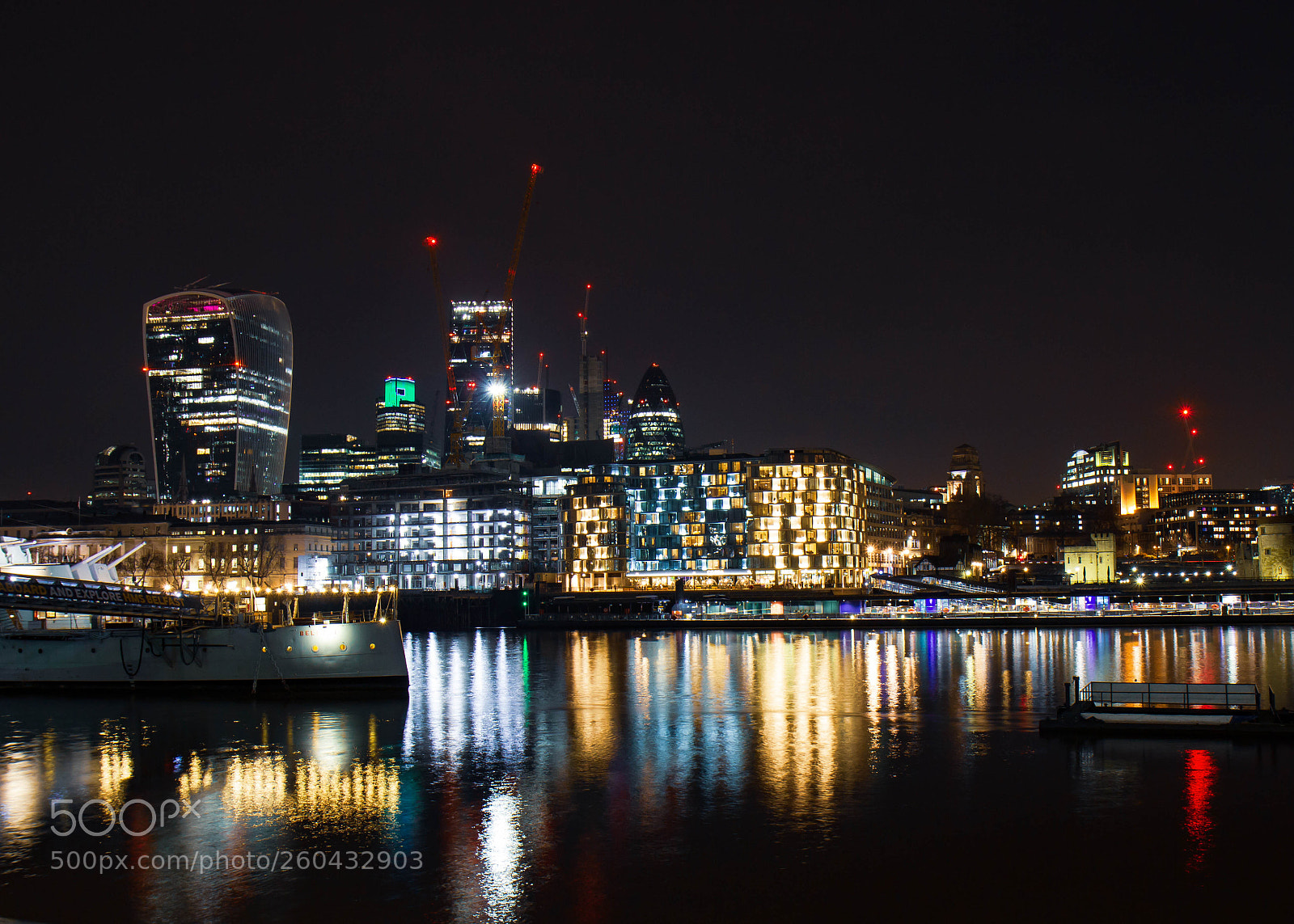 Canon EOS 600D (Rebel EOS T3i / EOS Kiss X5) sample photo. London at night photography