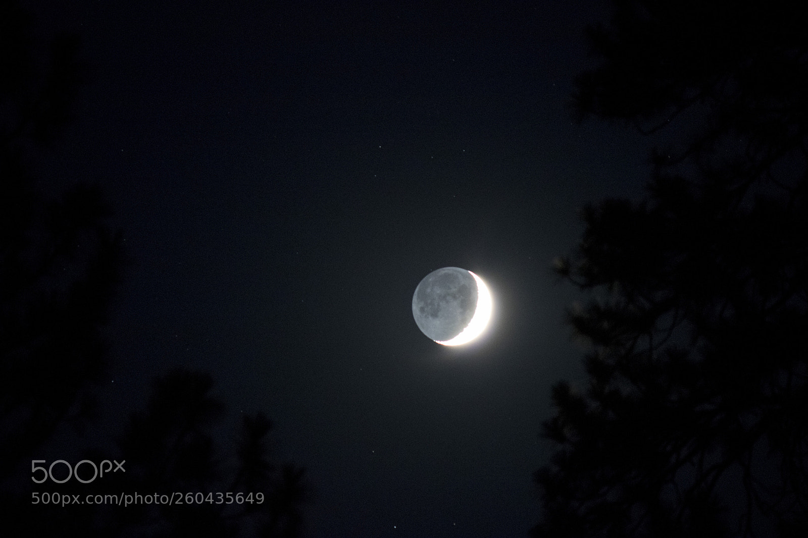 Canon EOS 750D (EOS Rebel T6i / EOS Kiss X8i) sample photo. Moon photography