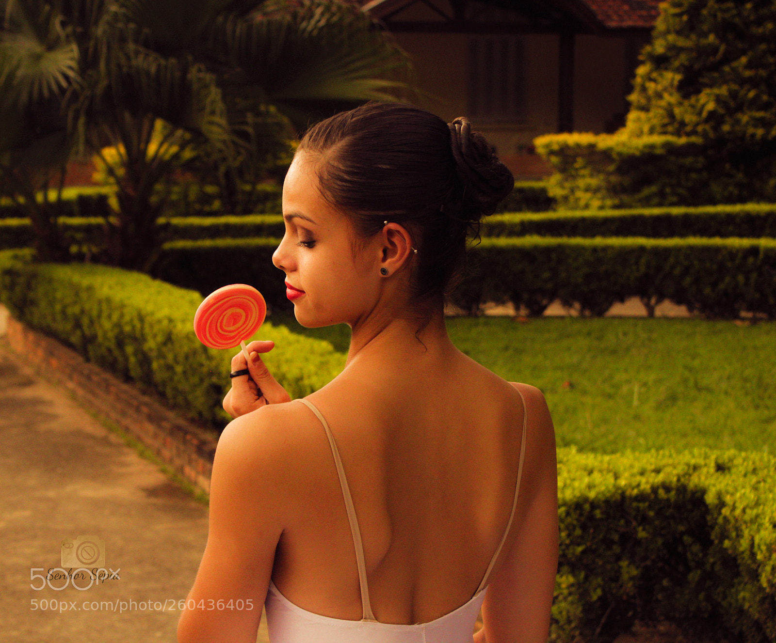 Canon EOS 600D (Rebel EOS T3i / EOS Kiss X5) sample photo. Isa, bailarina. photography