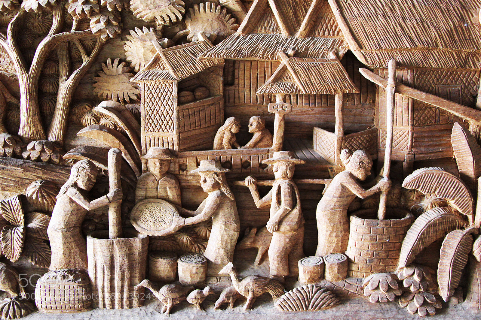 Canon EOS 650D (EOS Rebel T4i / EOS Kiss X6i) sample photo. Teak wood carving village photography