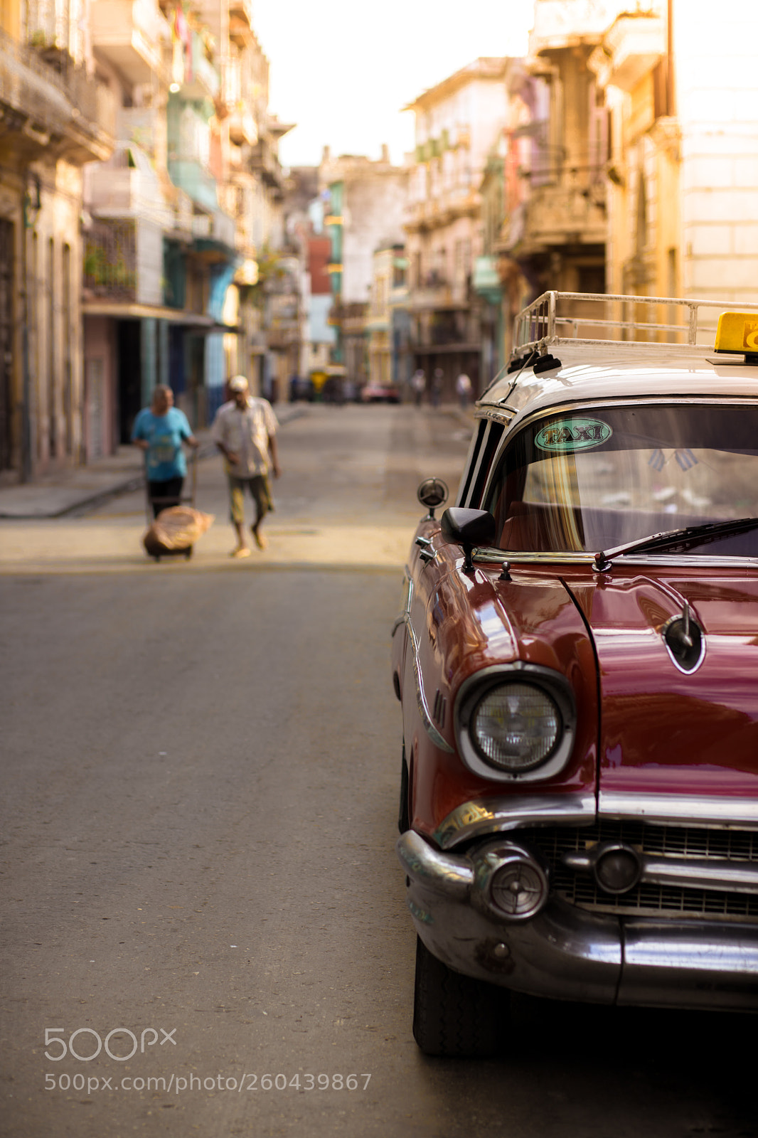 Canon EOS 6D Mark II sample photo. Streets of havana photography