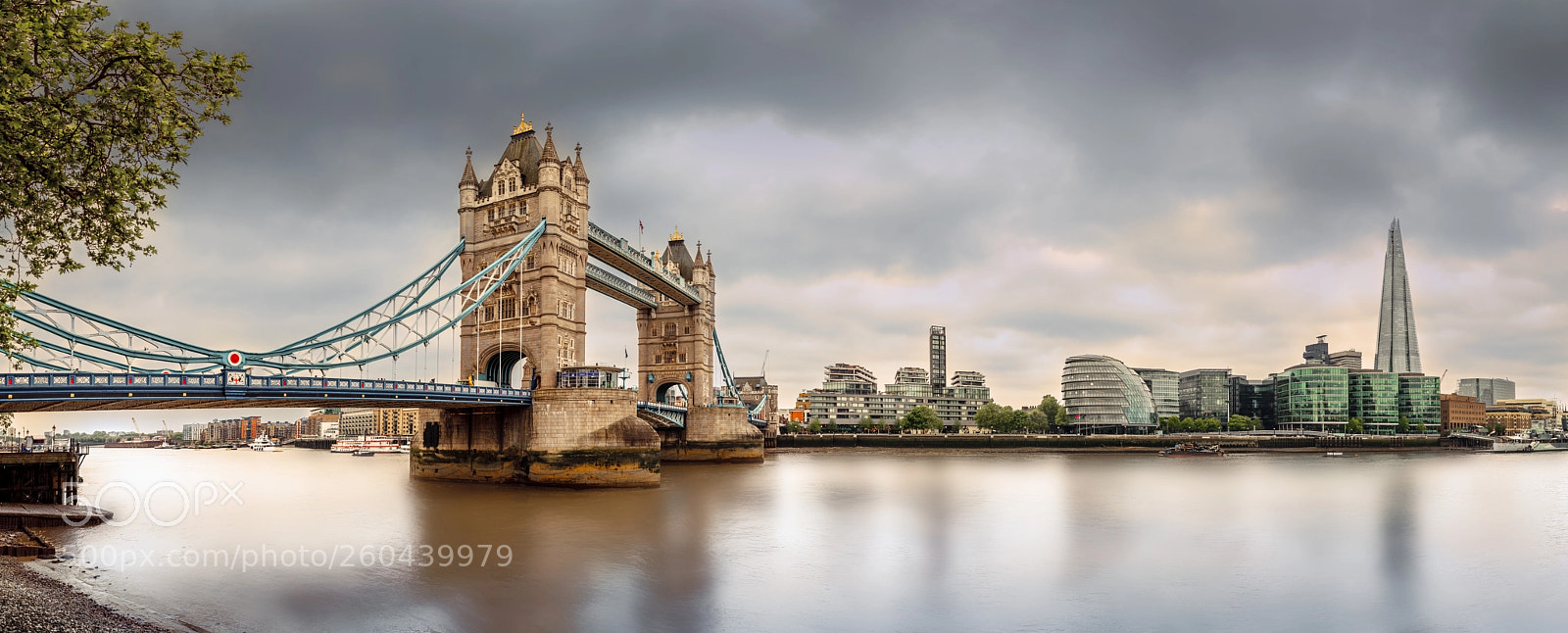 Canon EOS 5DS R sample photo. Tower bridge morning photography