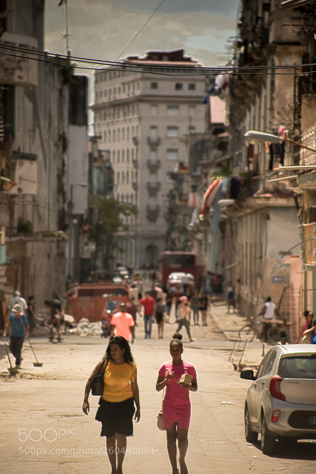 Canon EOS 6D Mark II sample photo. Streets of havana photography