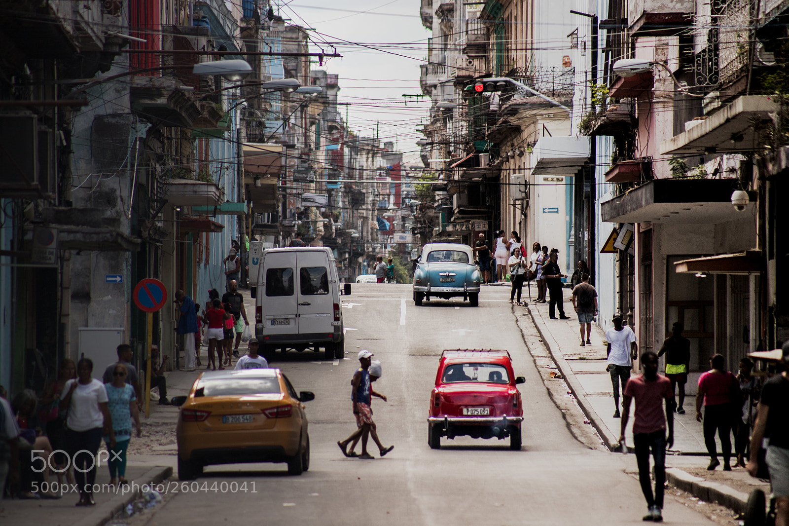 Canon EOS 6D Mark II sample photo. Streets of havana photography
