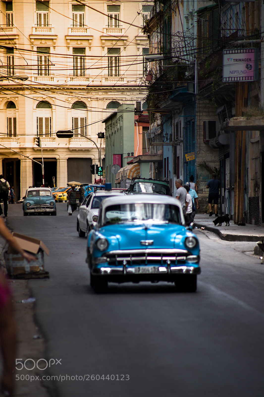 Canon EOS 6D Mark II sample photo. Streets of havana photography