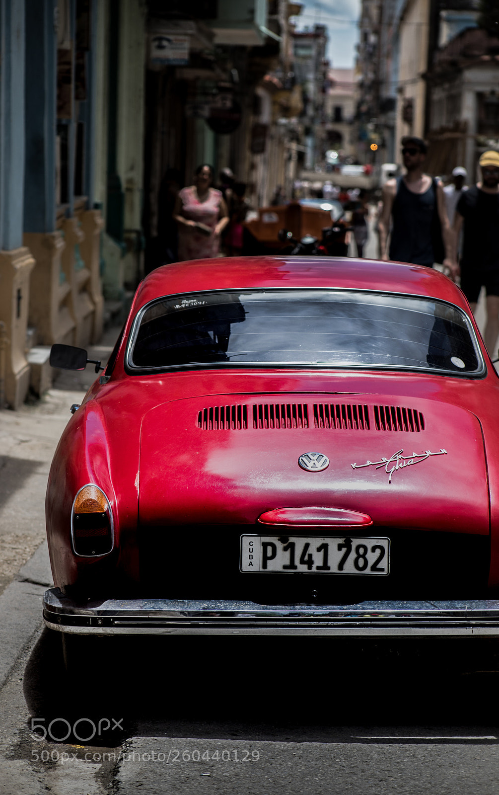 Canon EOS 6D Mark II sample photo. Streets of havana photography