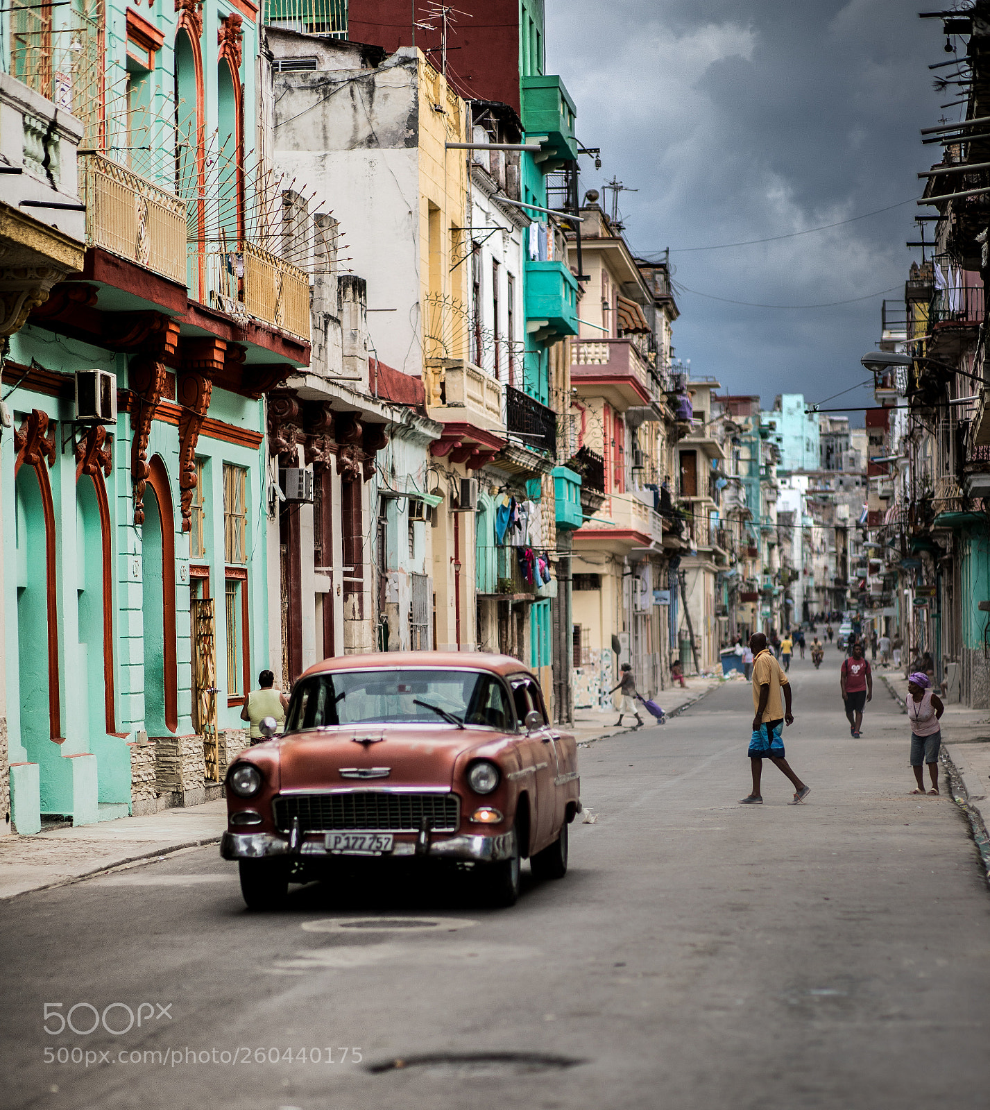 Canon EOS 6D Mark II sample photo. Streets of havana photography