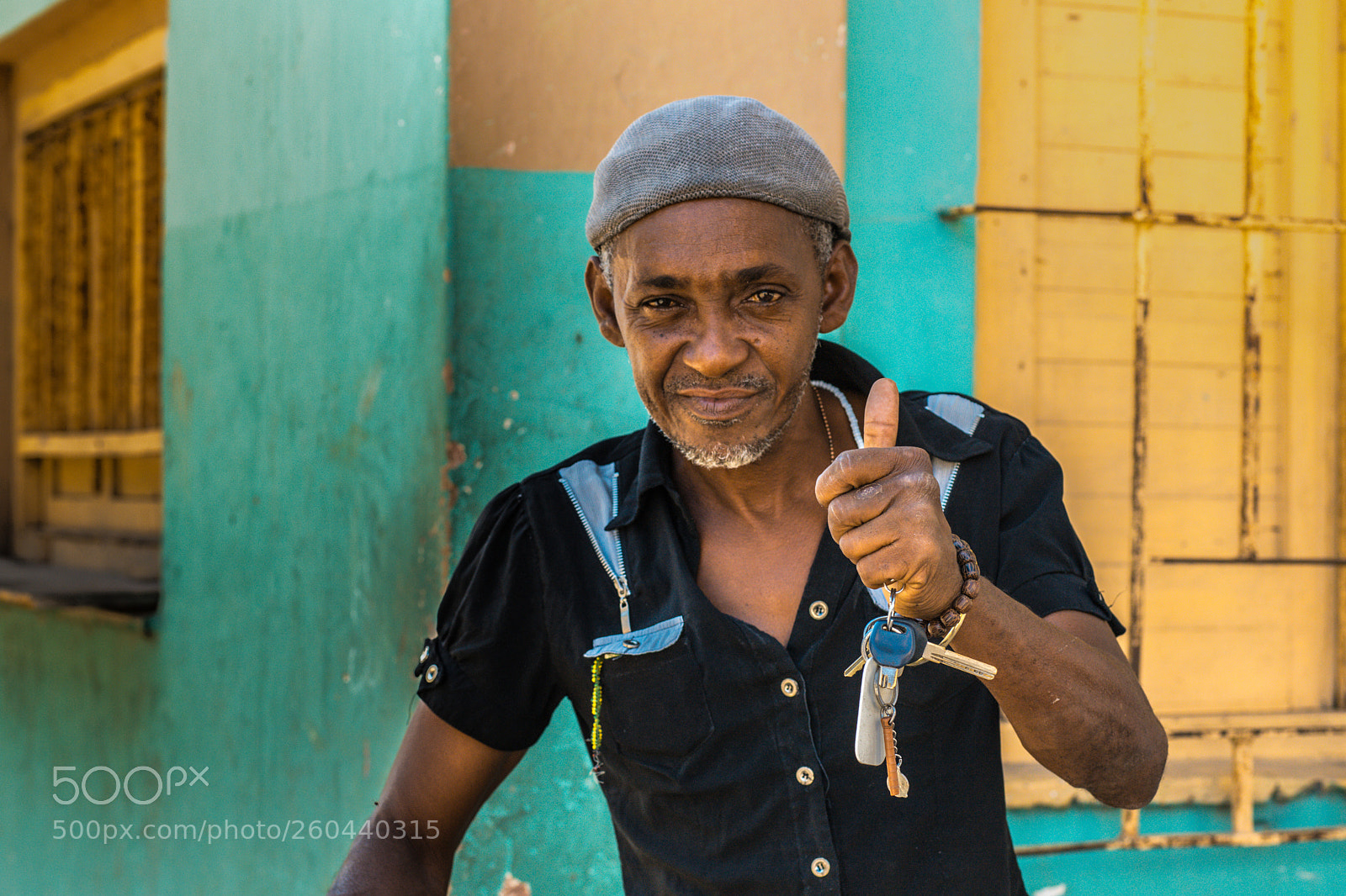 Canon EOS 6D Mark II sample photo. Streets of havana photography