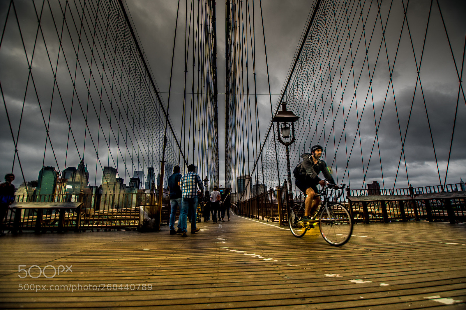 Nikon D500 sample photo. Cyclist over brooklyn bridge photography