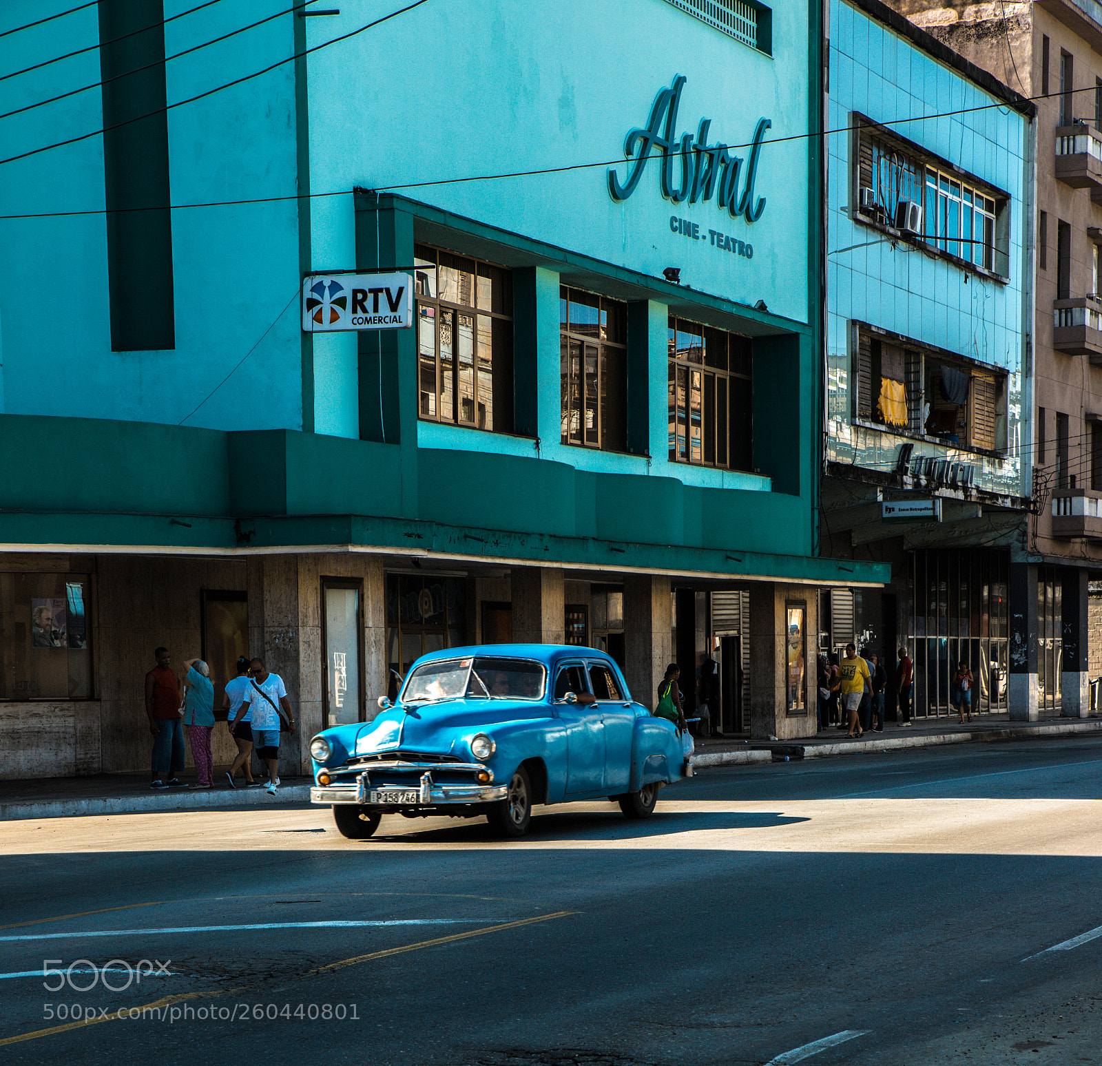 Canon EOS 6D Mark II sample photo. Streets of havana photography