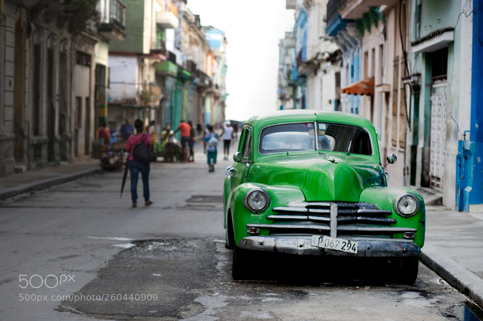 Canon EOS 6D Mark II sample photo. Streets of havana photography