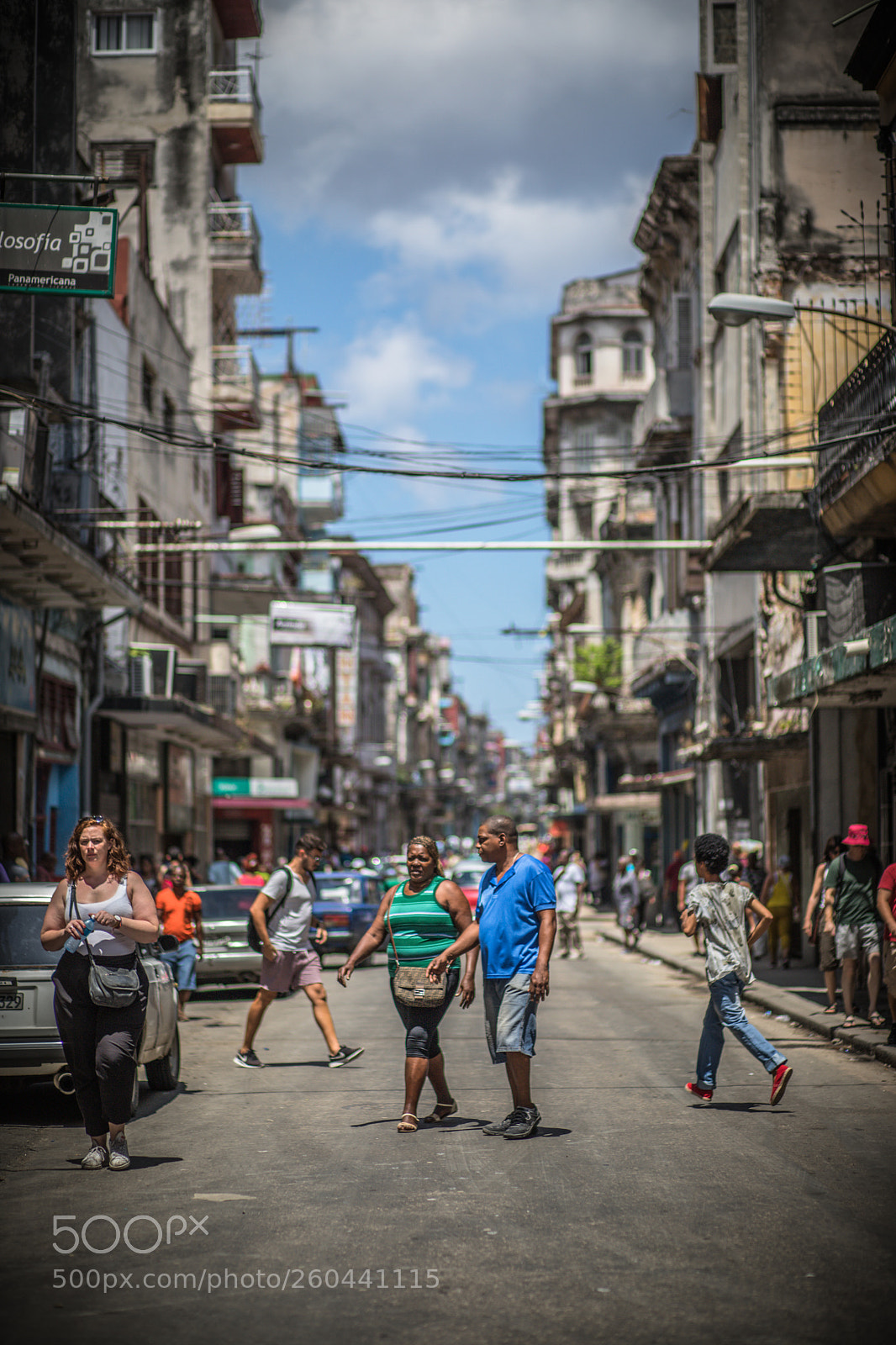 Canon EOS 6D Mark II sample photo. Streets of havana photography