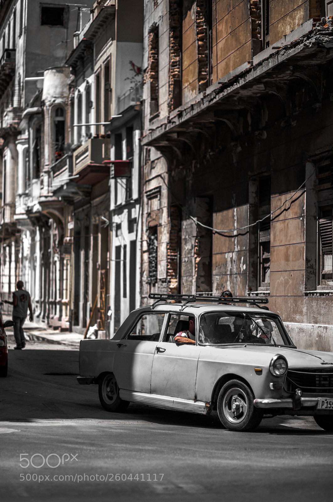 Canon EOS 6D Mark II sample photo. Streets of havana photography