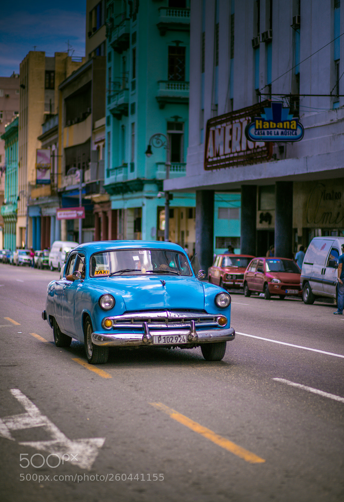 Canon EOS 6D Mark II sample photo. Streets of havana photography