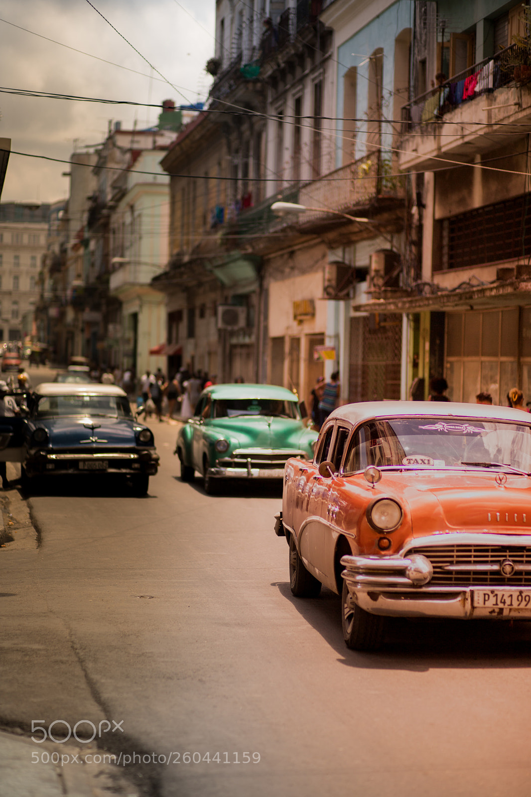 Canon EOS 6D Mark II sample photo. Streets of havana photography
