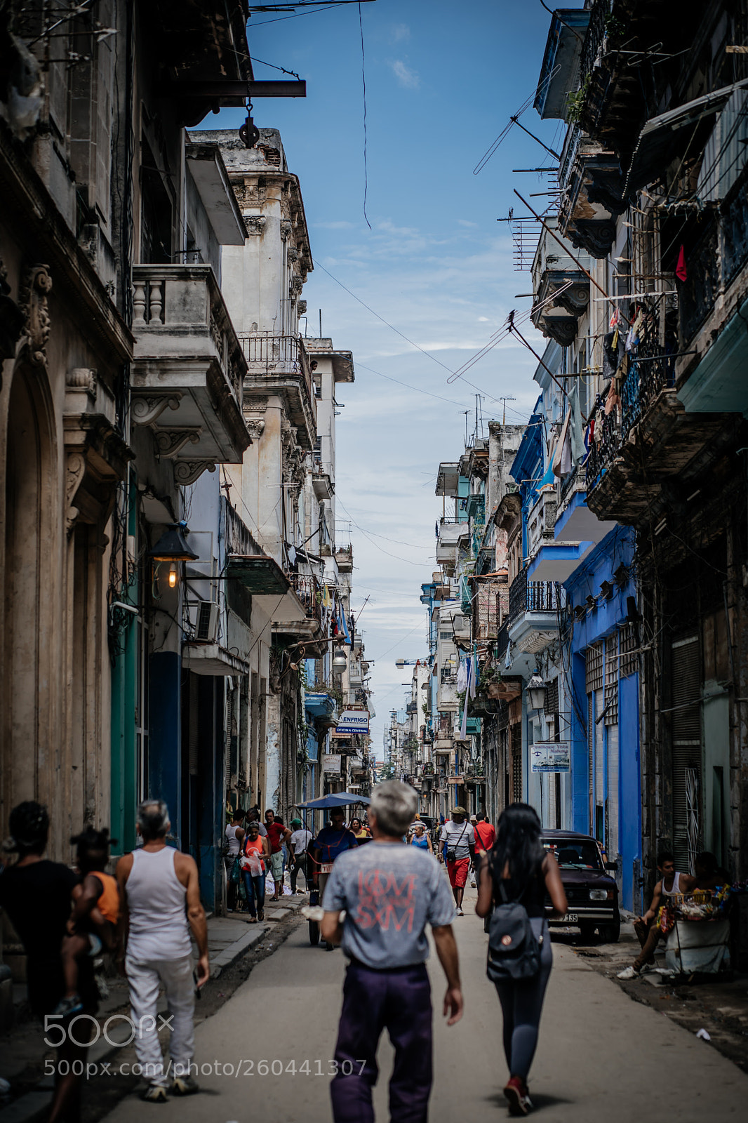 Canon EOS 6D Mark II sample photo. Streets of havana photography