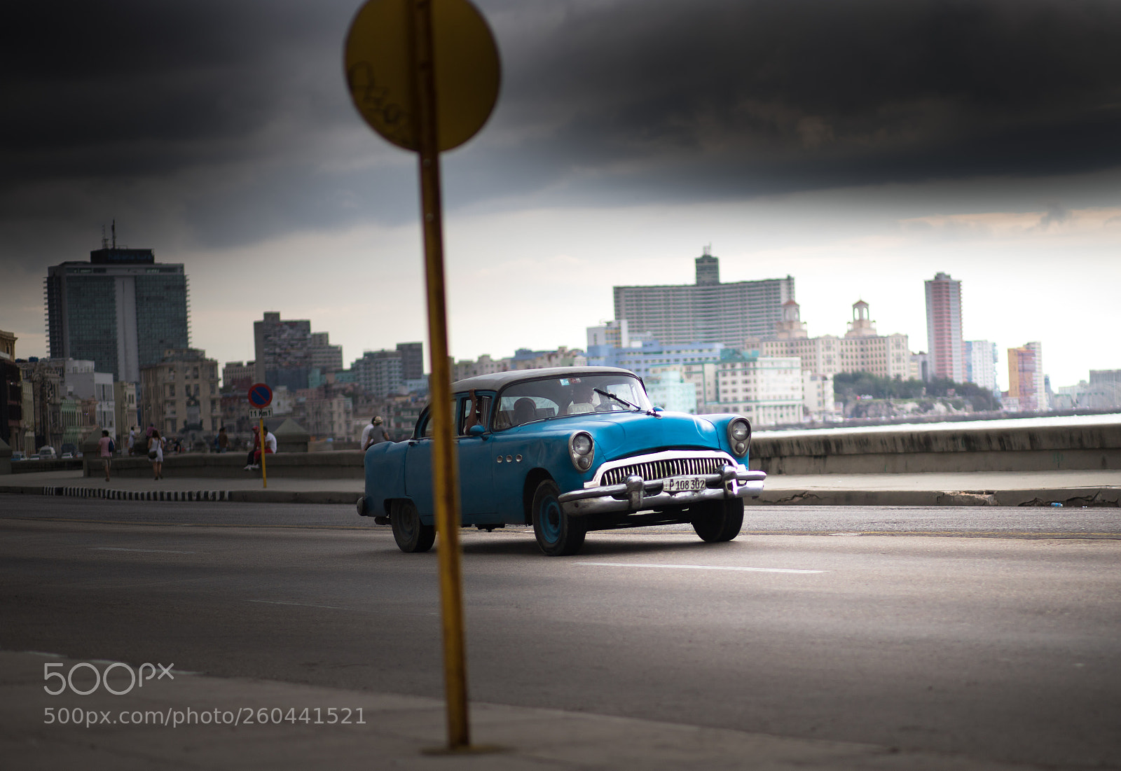 Canon EOS 6D Mark II sample photo. Streets of havana photography