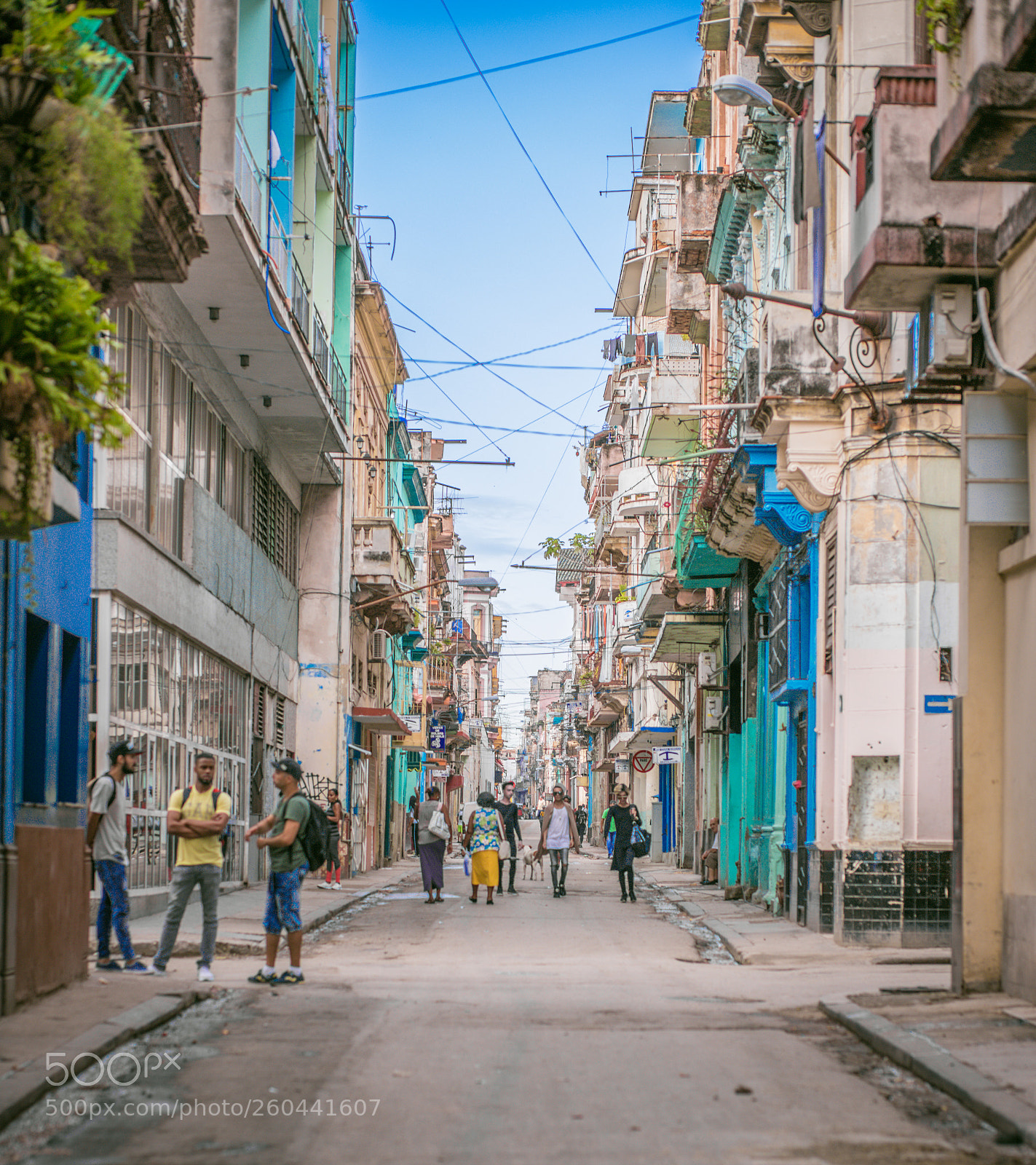 Canon EOS 6D Mark II sample photo. Streets of havana photography
