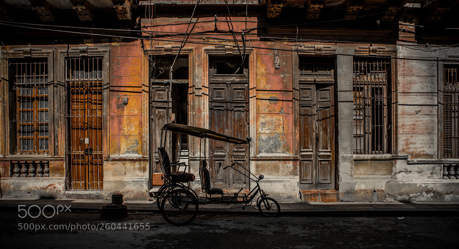 Canon EOS 6D Mark II sample photo. Streets of havana photography