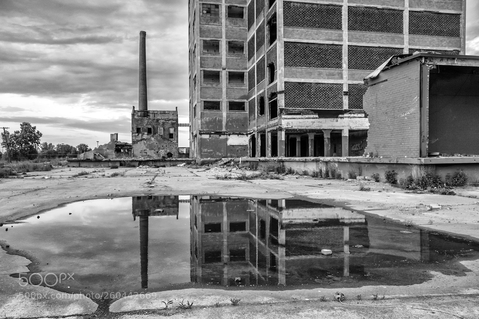 Fujifilm X-T2 sample photo. Factory mirror photography