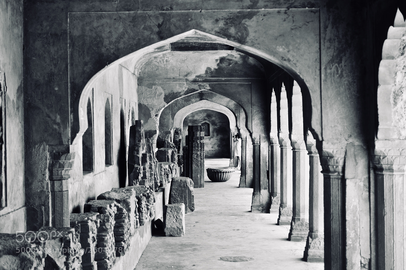 Nikon D3100 sample photo. A hallway of artifacts photography
