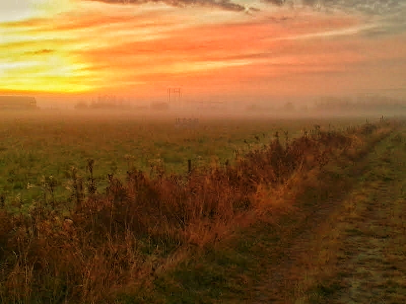 Samsung Galaxy S3 Mini sample photo. Sunrise over the countryside photography