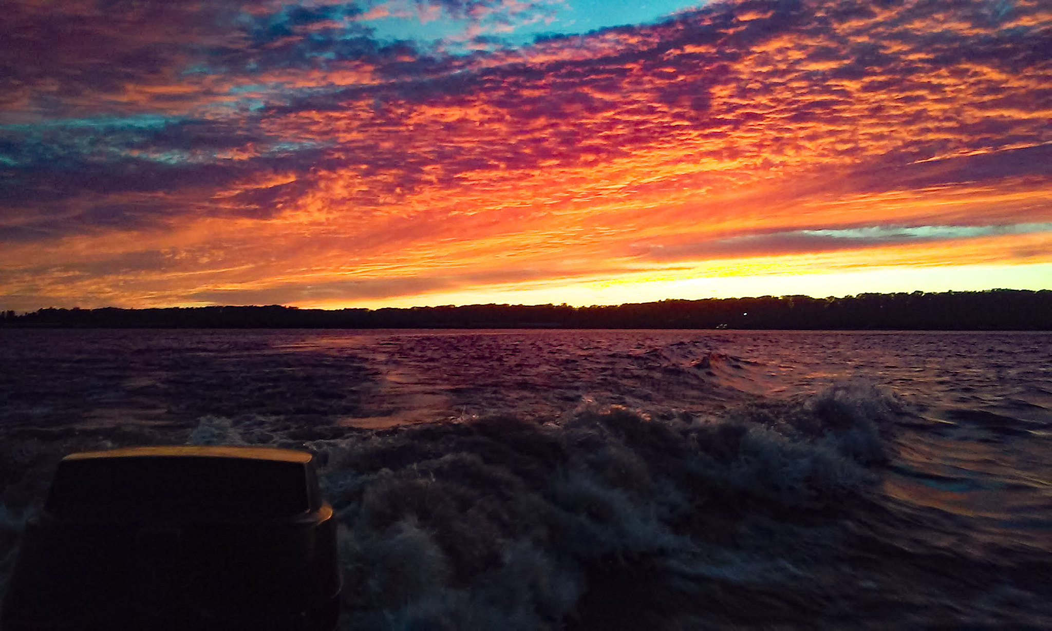 LG L70 CDMA sample photo. Boating on the mississippi photography