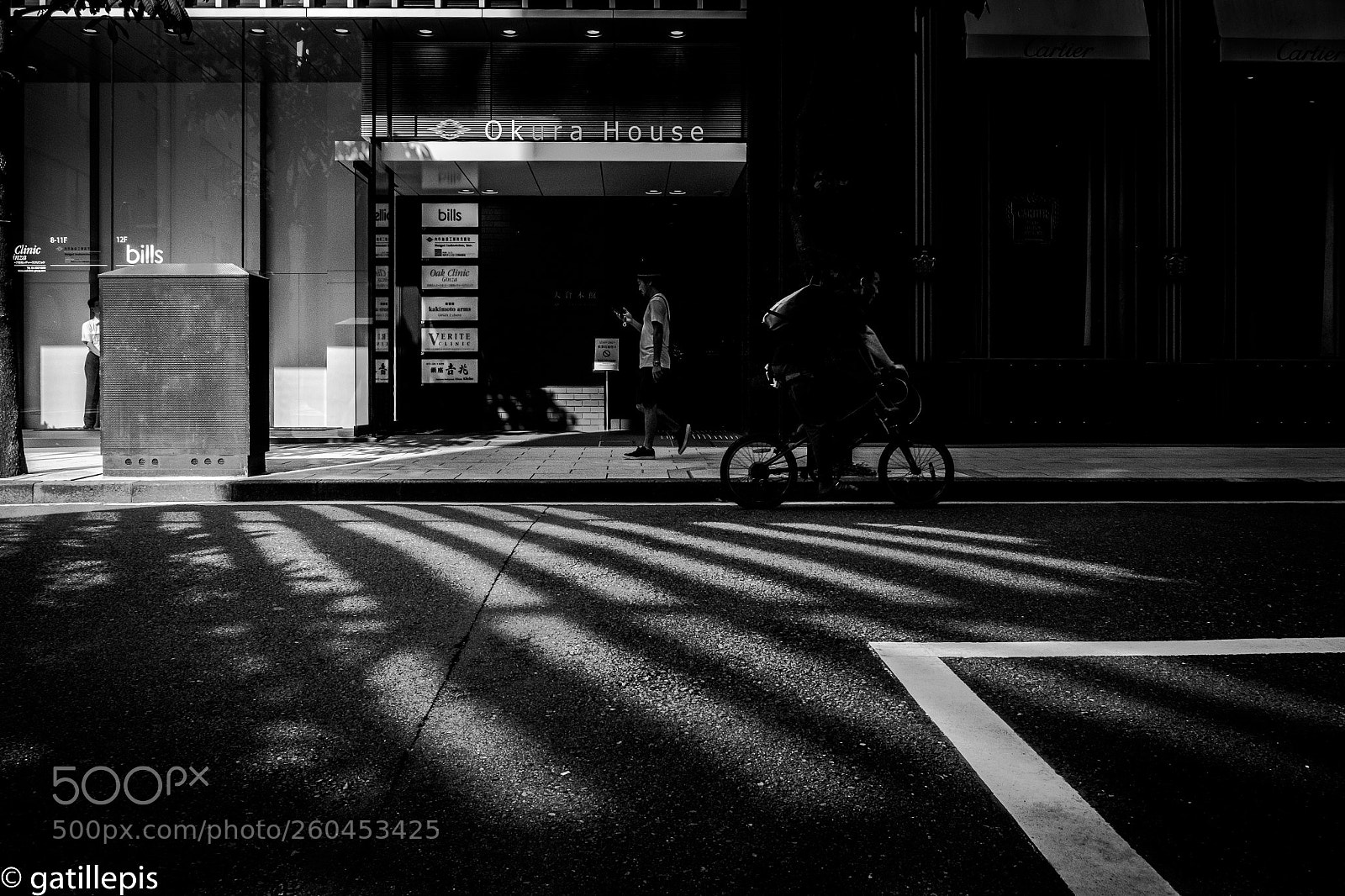 Fujifilm X-T1 sample photo. Shadows and lights photography