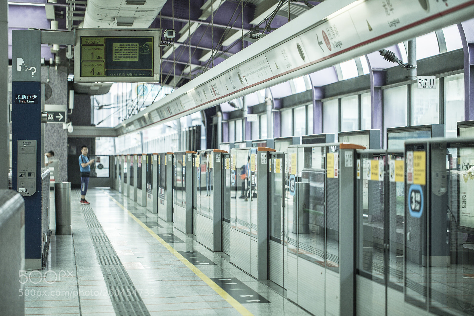 Canon EOS 5D Mark II sample photo. Subway photography