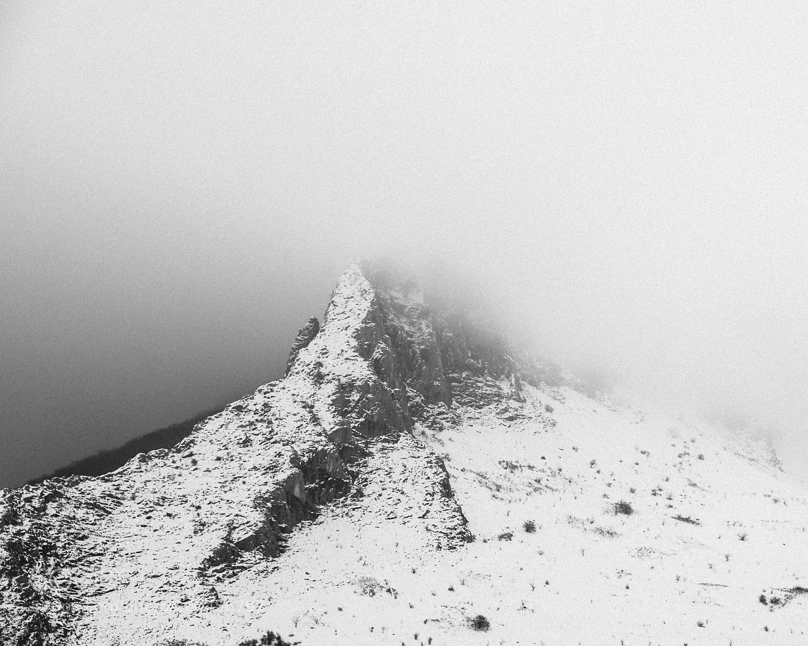Fujifilm X-T1 sample photo. The foggy peak photography