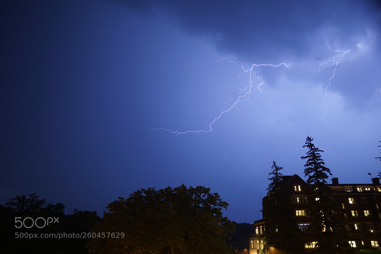Sony a6000 sample photo. Lightning004 photography