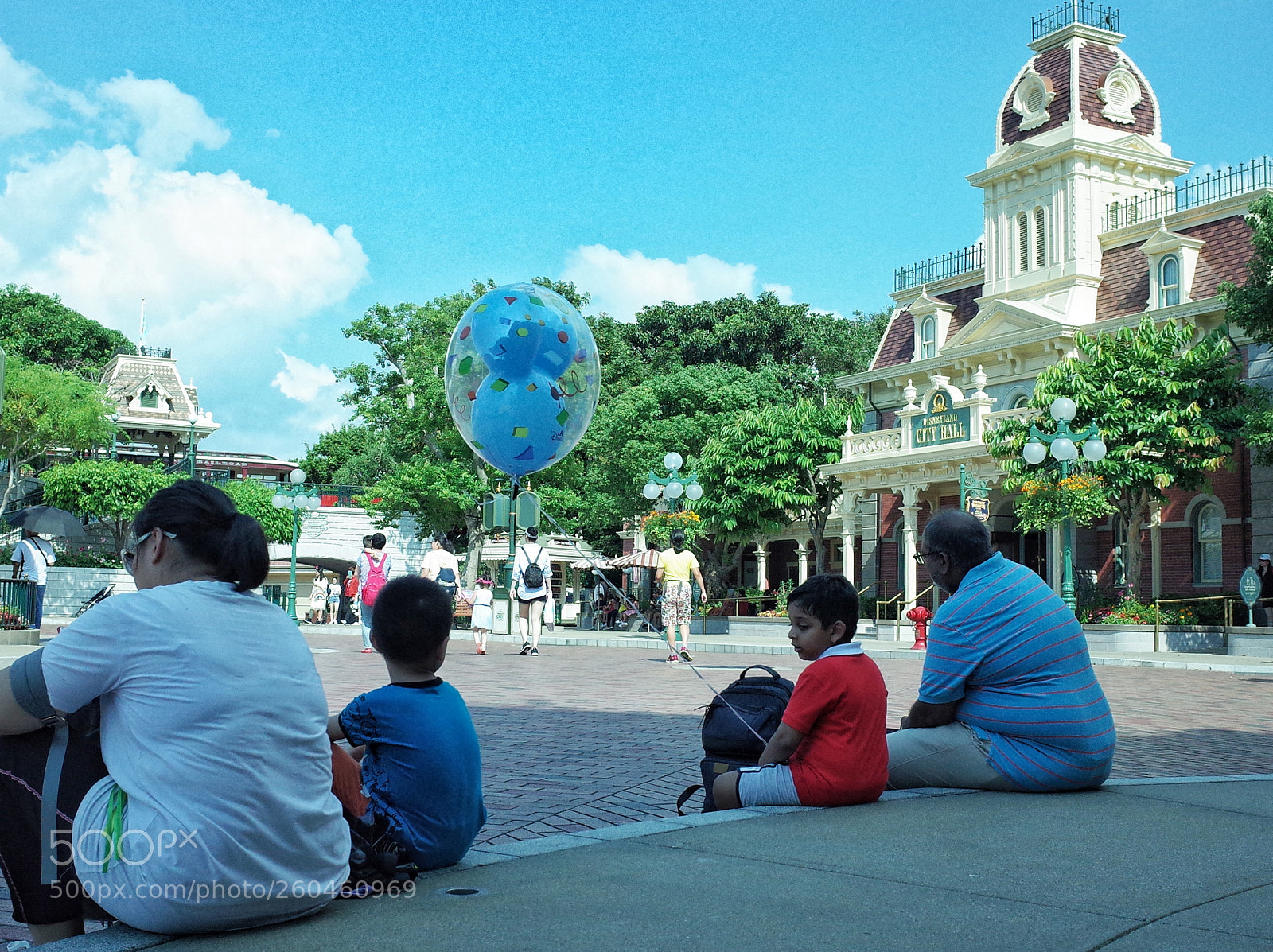 Ricoh GR II sample photo. Ballon photography