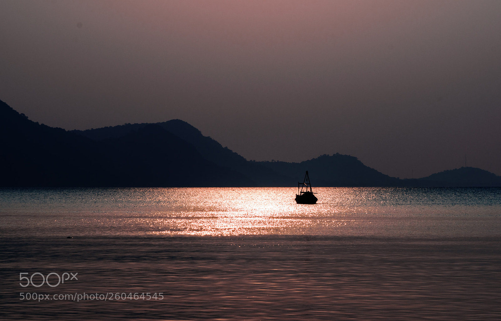 Nikon D5600 sample photo. Vietnam. the island of photography