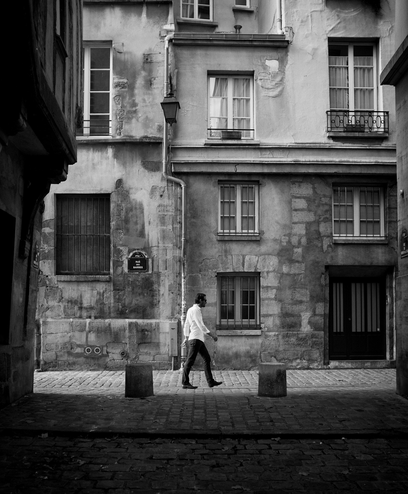 Fujifilm FinePix X100 sample photo. Rue des barres photography