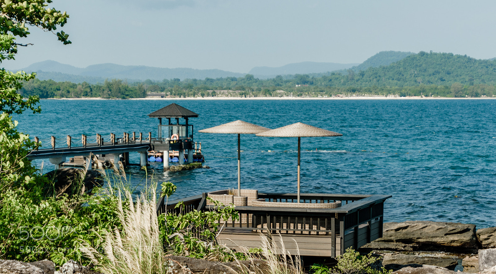 Nikon D5600 sample photo. Vietnam. the island of photography