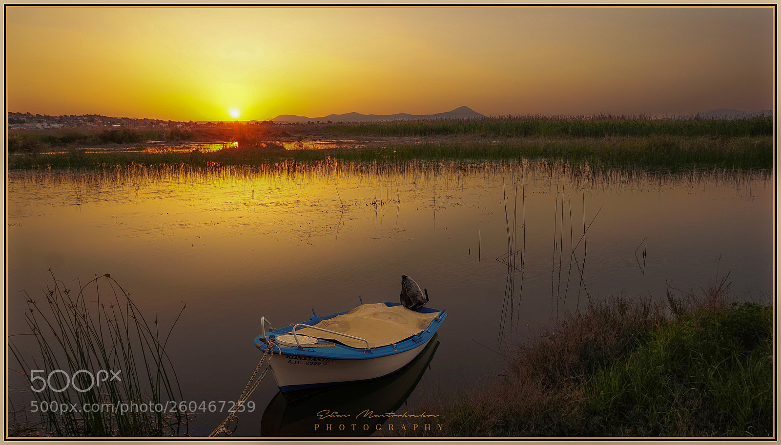Sony Alpha a5000 (ILCE 5000) sample photo. Golden lake photography