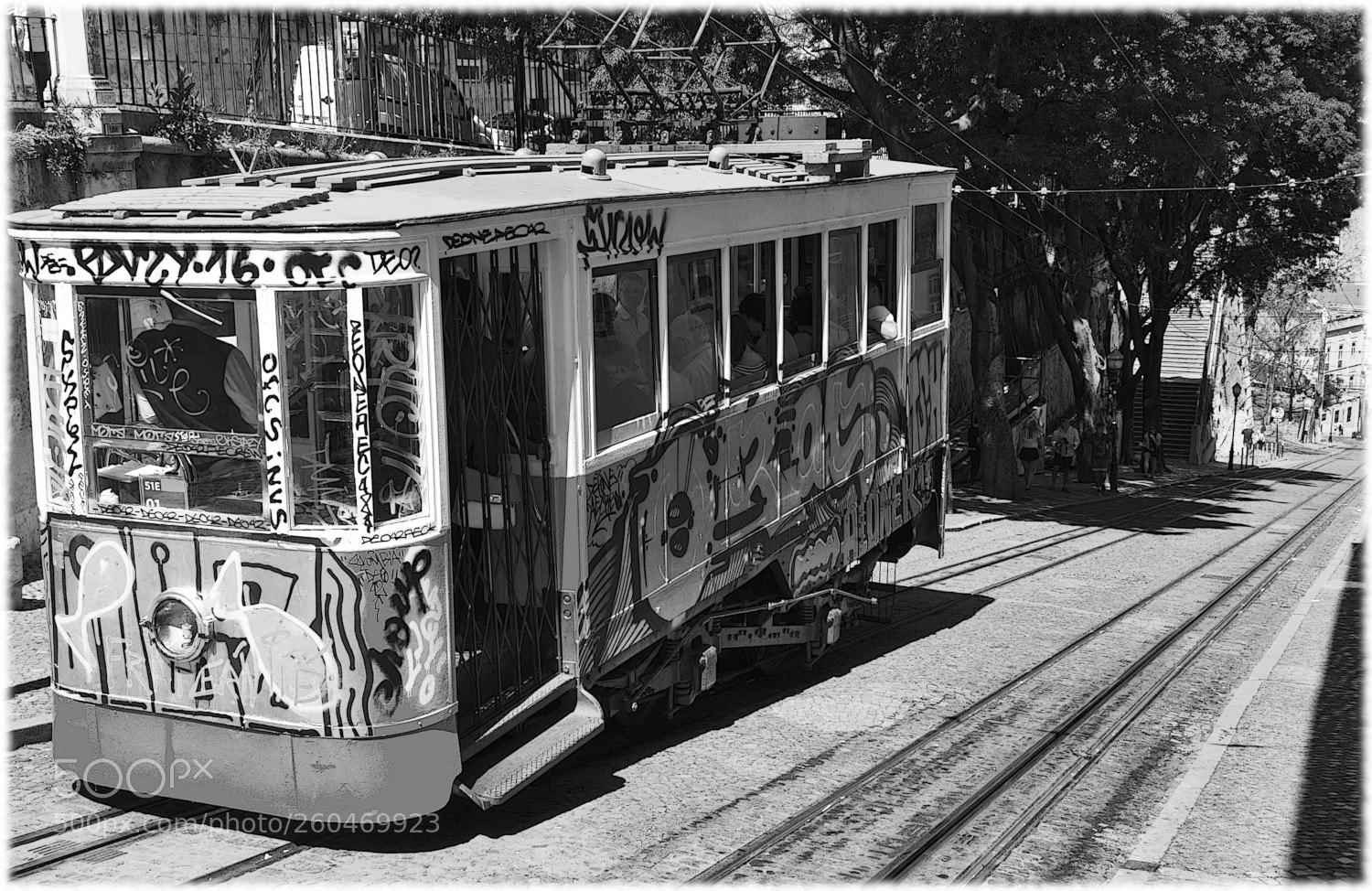 Nikon D90 sample photo. The tram photography