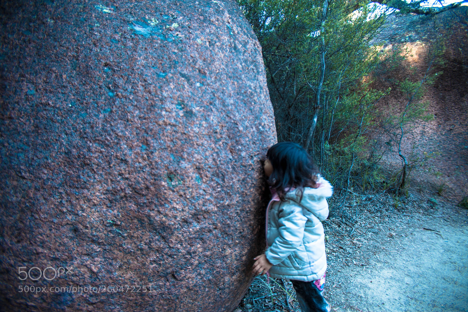 Canon EOS 5D Mark II sample photo. Kiss rock photography