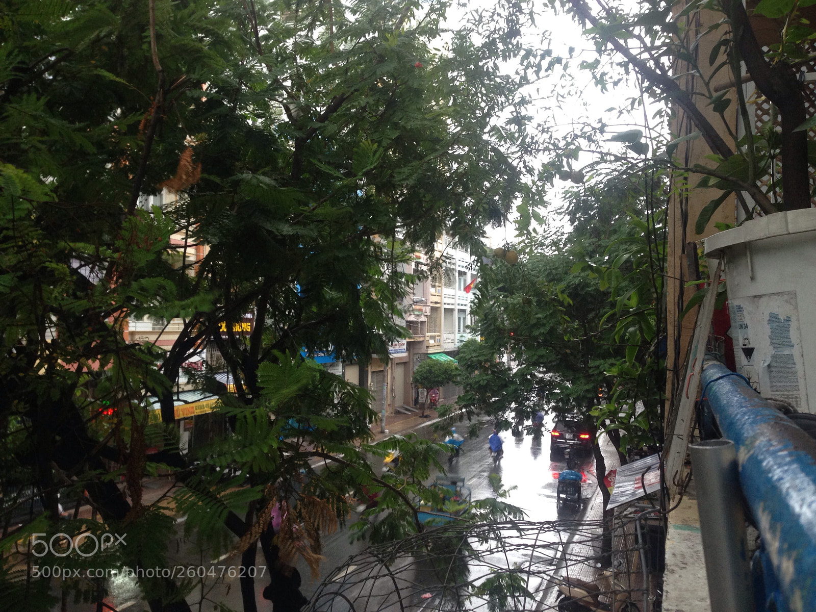 Apple iPhone 5 sample photo. Day in rain... photography