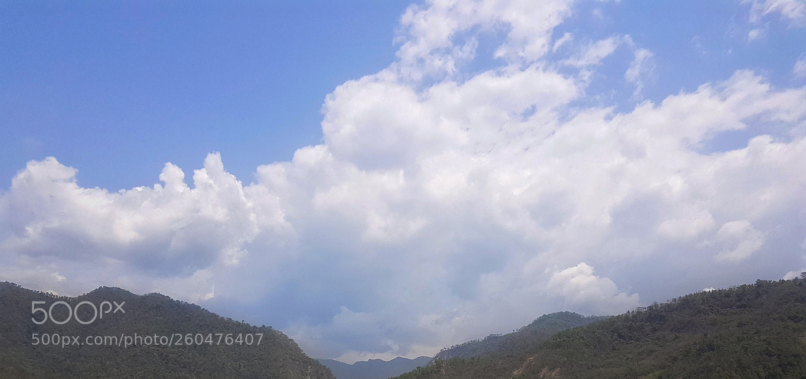 Samsung Galaxy S7 Edge sample photo. Cloudy photography