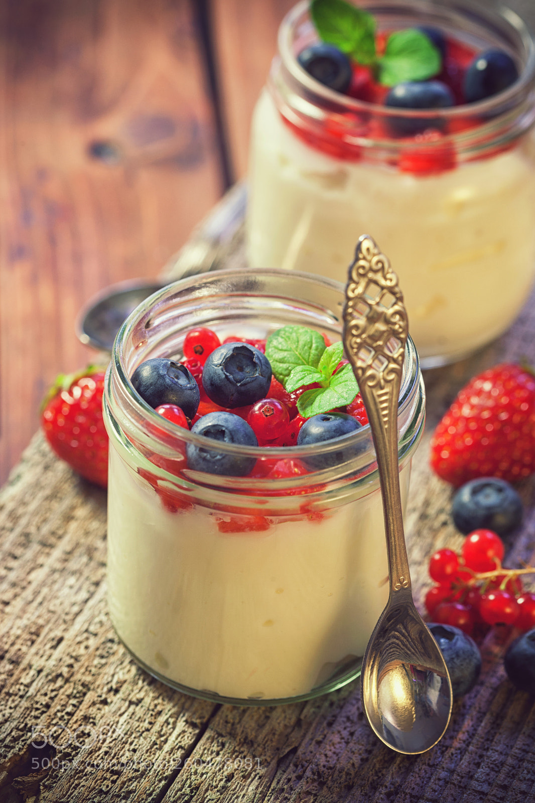 Canon EOS 5D Mark II sample photo. Homemade vanilla parfait photography
