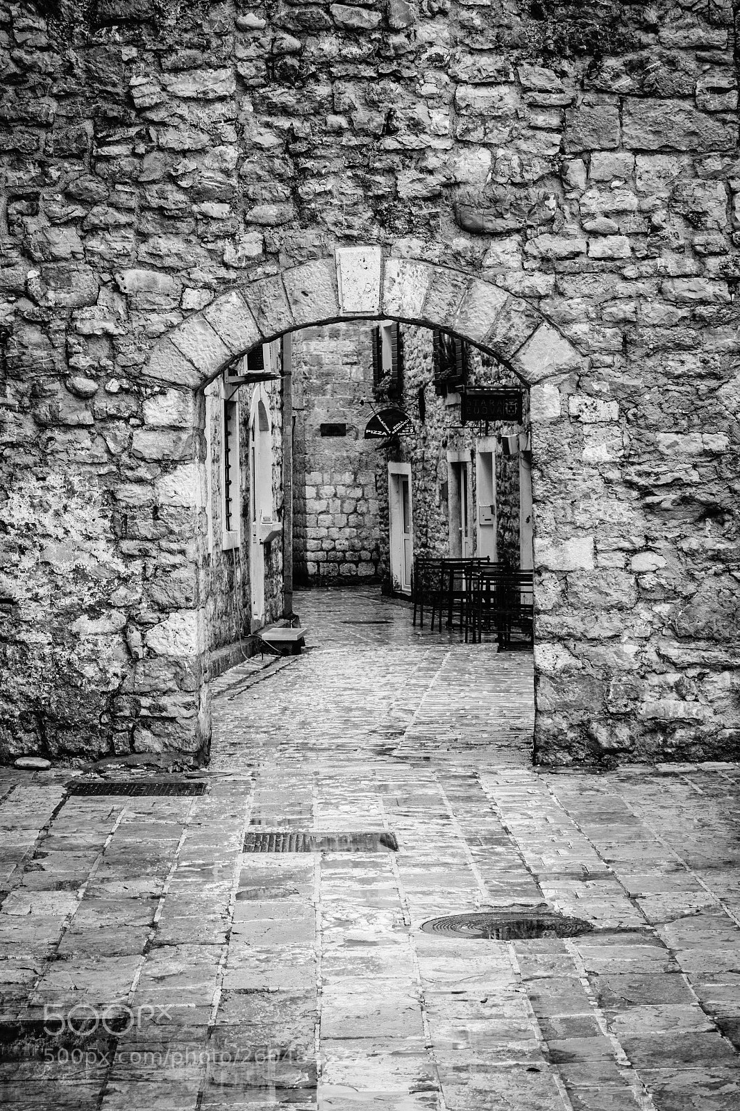 Nikon D3300 sample photo. Through the gate photography