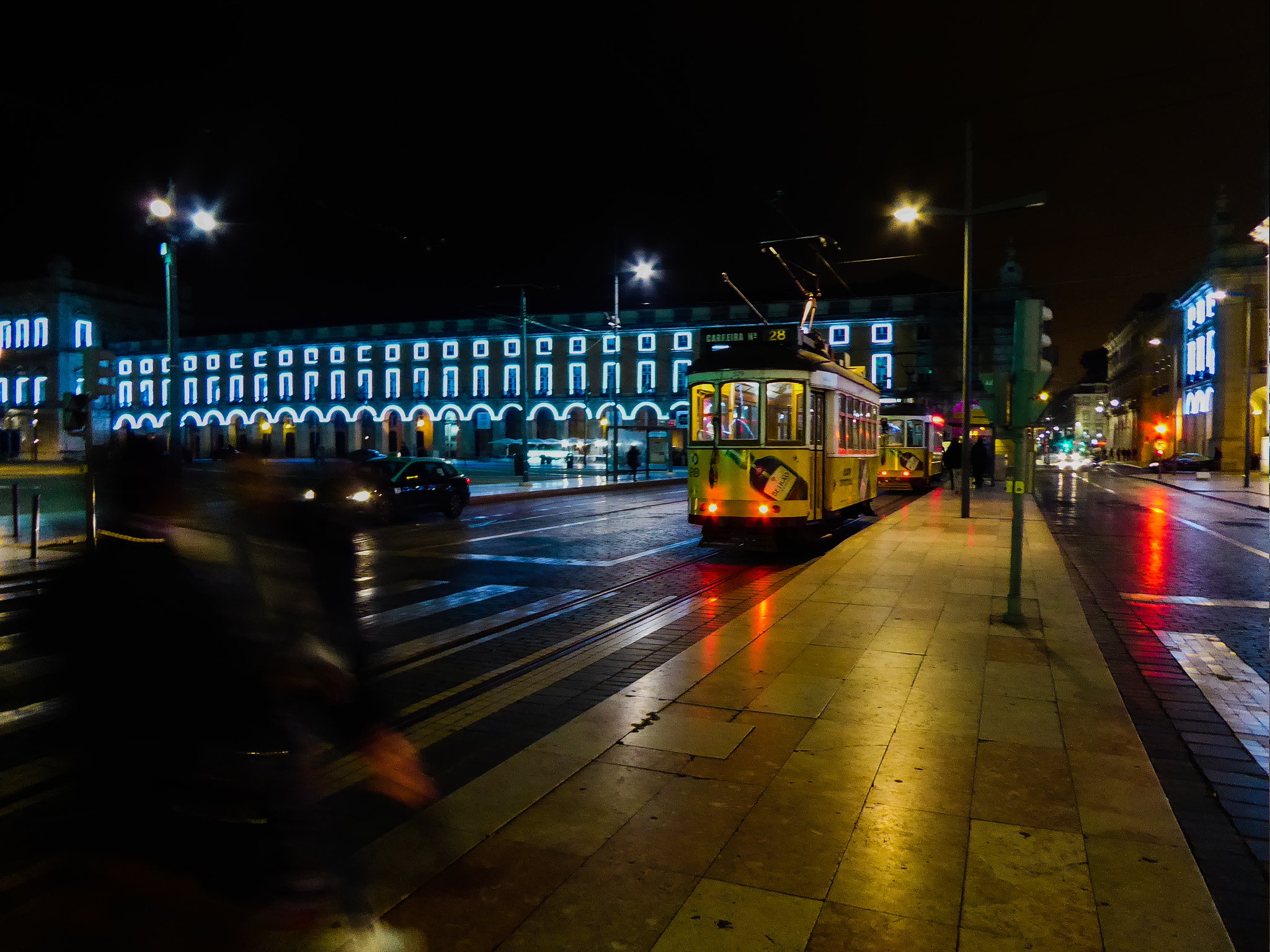 Panasonic Lumix DMC-ZS50 (Lumix DMC-TZ70) sample photo. Lisbon night photography