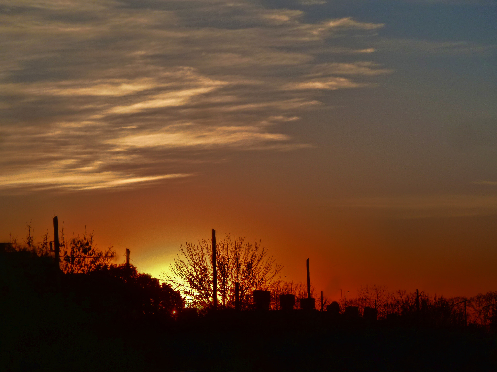Panasonic Lumix DMC-ZS5 (Lumix DMC-TZ8) sample photo. Un sereno amanecer photography