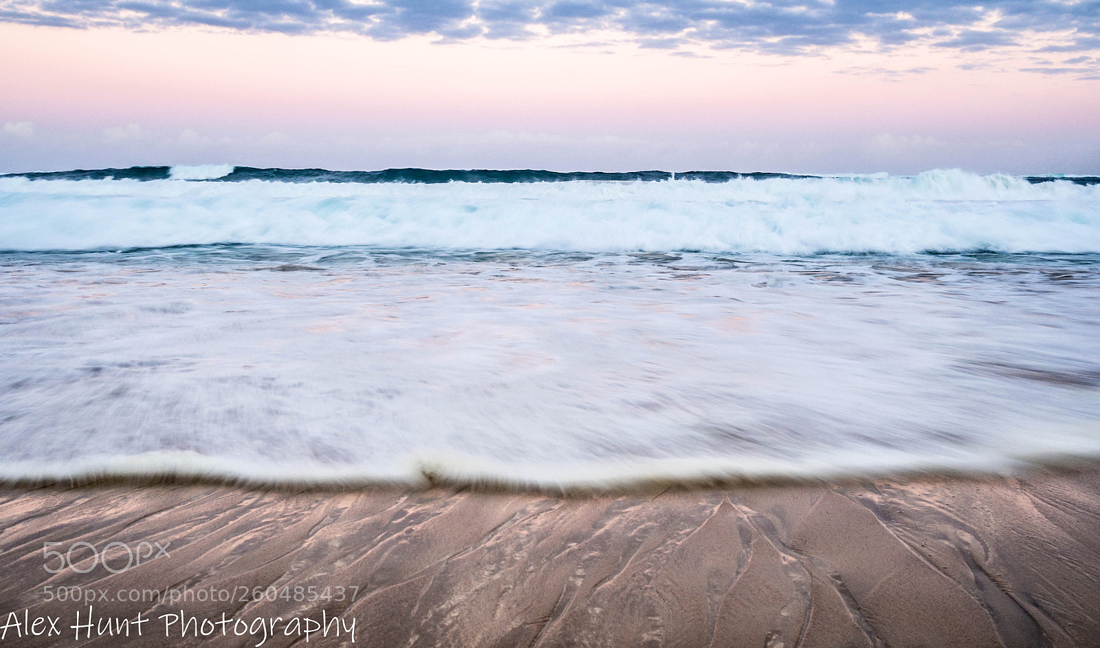 Olympus OM-D E-M10 II sample photo. Outgoing wave photography