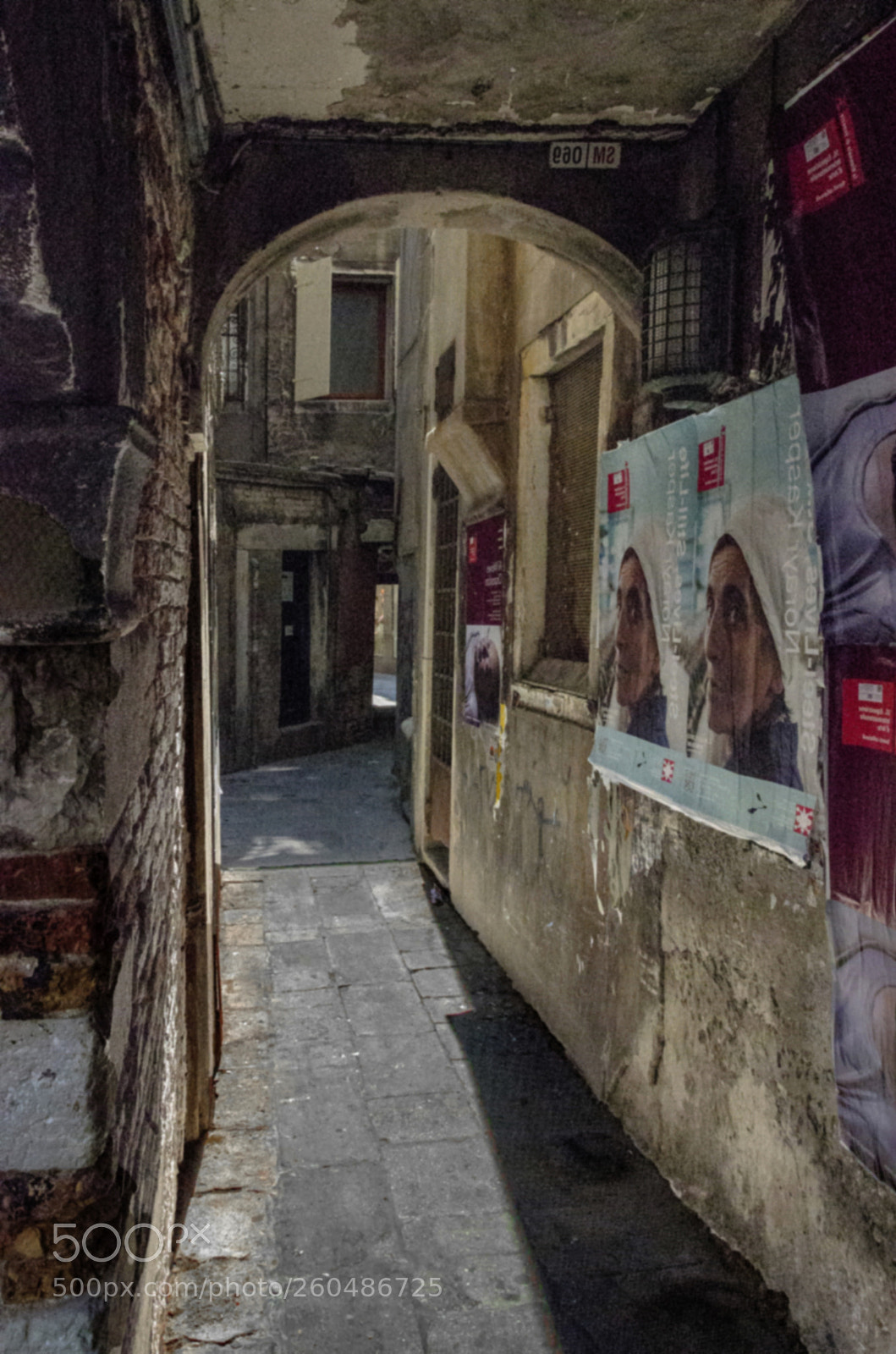Nikon D7000 sample photo. Sotoportego - venice series photography