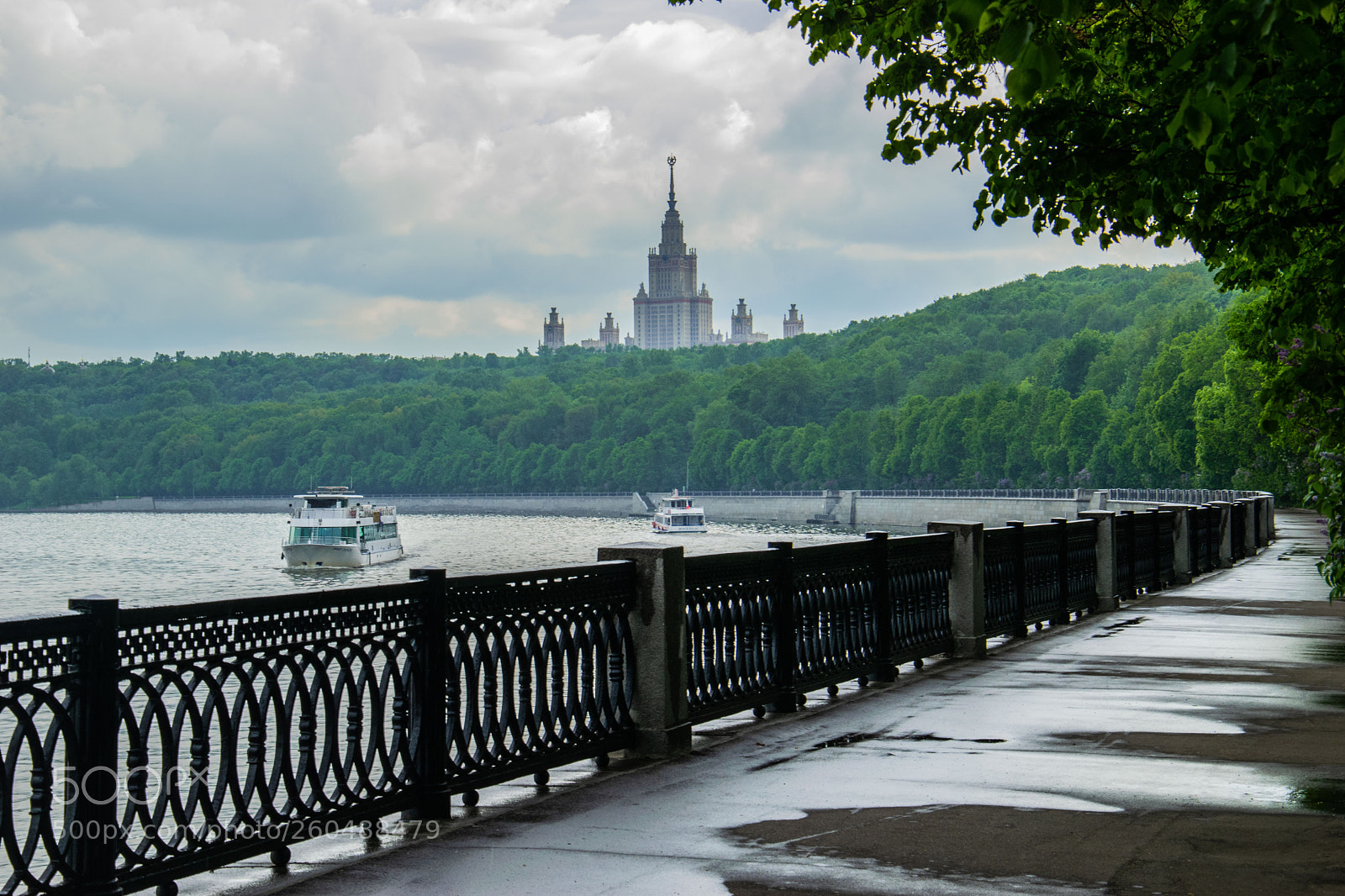 Nikon D3300 sample photo. Embankment photography